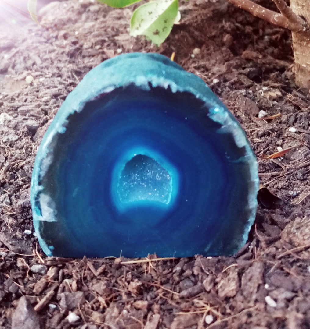 Geode Rock (Dark blue) image 0